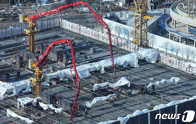 신축아파트 공사현장. 뉴스1 ⓒ News1 김도우 기자