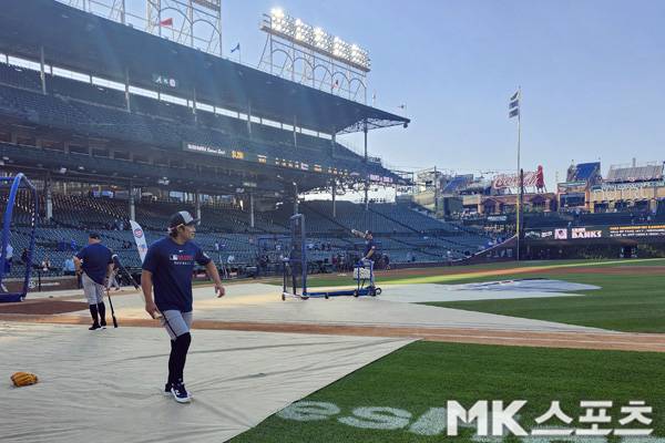 김하성이 훈련 도중 이동하고 있다. 사진(美 시카고)= 김재호 특파원