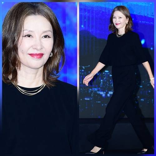 배우 이미숙이 후배 배우들에게도 배우고 있다고 전하며 겸손한 면모를 드러냈다. 사진=김영구 기자