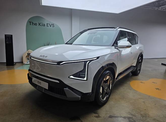 기아 순수 전기 준중형 SUV EV5 외관. 서재근 기자