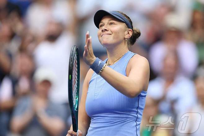 US오픈 여자 단식 준결승에 진출한 어맨다 아니시모바. ⓒ AFP=뉴스1