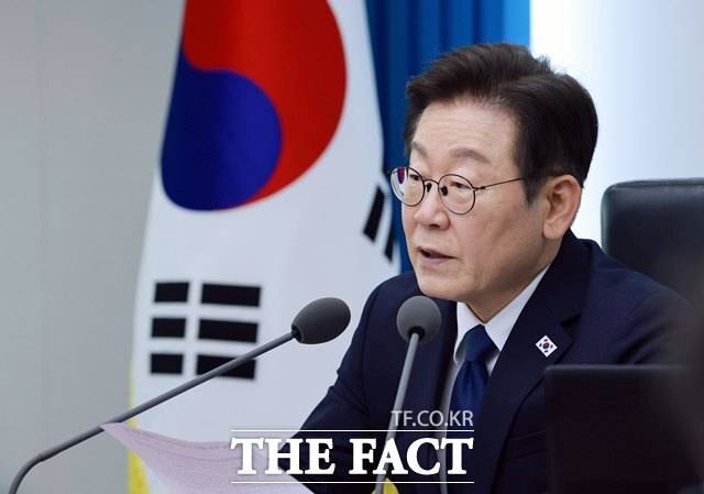 이 대통령이 4일 오후 용산 대통령실에서 주재한 제9차 수석보좌관회의에서 발언하고 있다. /뉴시스