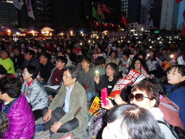 양승태 사법농단 항의집회에 참석한 고인. 필자 제공