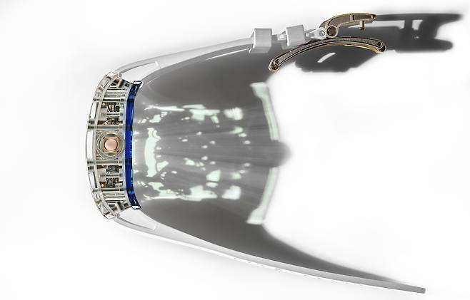 투명한 사파이어 크리스털 케이스를 통해 무브먼트가 훤히 들여다보이는 RM 75-01. 사진 리차드 밀