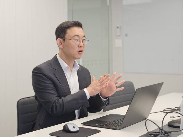 윤태영 프로티나 대표가 서울경제신문과 인터뷰하고 있다. 사진 제공=프로티나