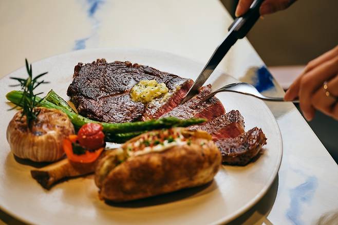 Moxy Steak at Bar Moxy (Moxy Seoul Myeongdong)