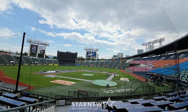 6일 오후 2시 20분께 잠실야구장의 모습. /사진=김우종 기자