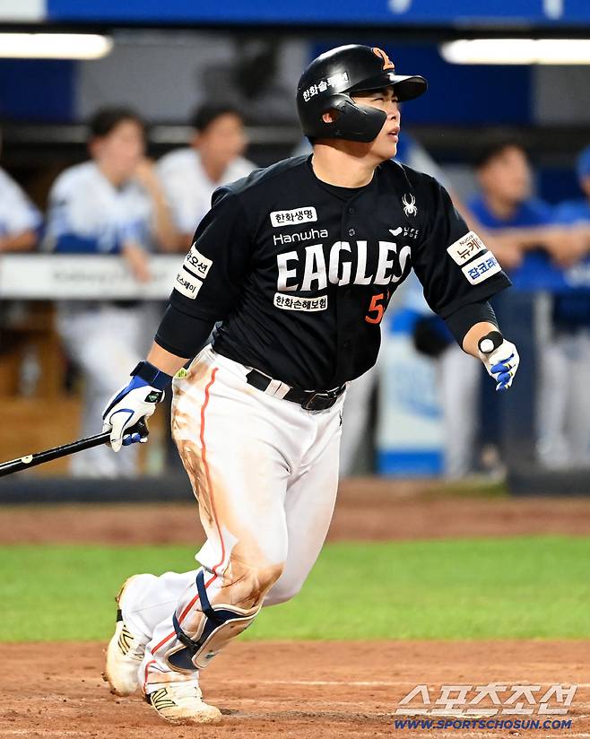 6일 대구 삼성라이온즈파크에서 열린 한화와 삼성의 경기, 8회초 2사 1,3루 한화 문현빈이 1타점 적시타를 치고 있다. 대구=허상욱 기자wook@sportschosun.com/2025.09.06/