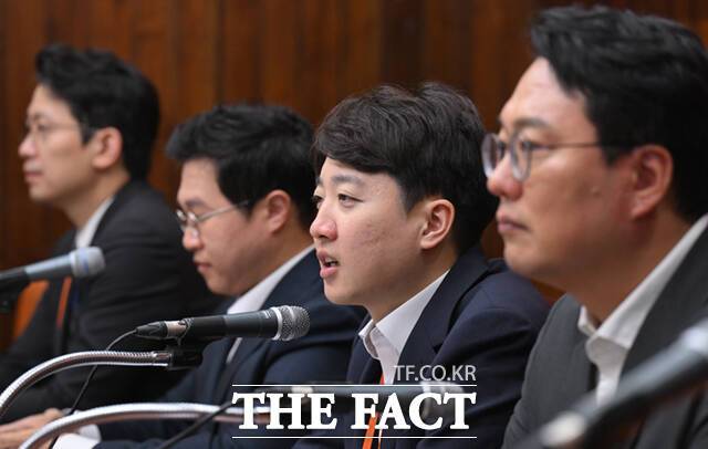 개혁신당이 이재명 정부의 정부 조직 개편안을 두고 "복수 혈전이 되어선 안된다"며 강하게 비판하고 나섰다. /이새롬 기자