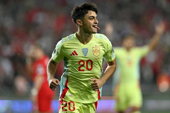Spain's midfielder #20 Pedri celebrates after scoring Spain's first goal during the FIFA World Cup 2026 Group E qualification football match between Turkey and Spain at the Konya Buyuksehir Belediye Stadium, in Konya, on September 7, 2025. (Photo by Ozan KOSE / AFP) <저작권자(c) 연합뉴스, 무단 전재-재배포, AI 학습 및 활용 금지>