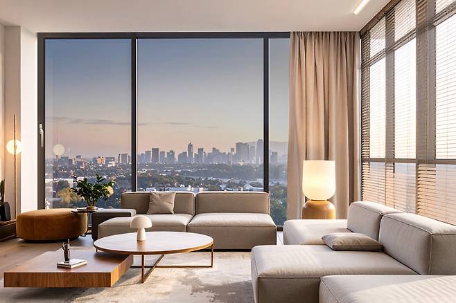 단열성능을 극대화한 주거용 더블로이 유리가 적용된 실내 모습. <KCC글라스>