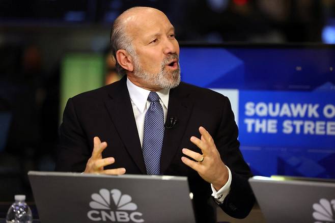 하워드 러트닉 미국 상무장관이 11일(현지시간) 뉴욕증권거래소(NYSE)에서 CNBC와 인터뷰하고 있다. 로이터연합뉴스