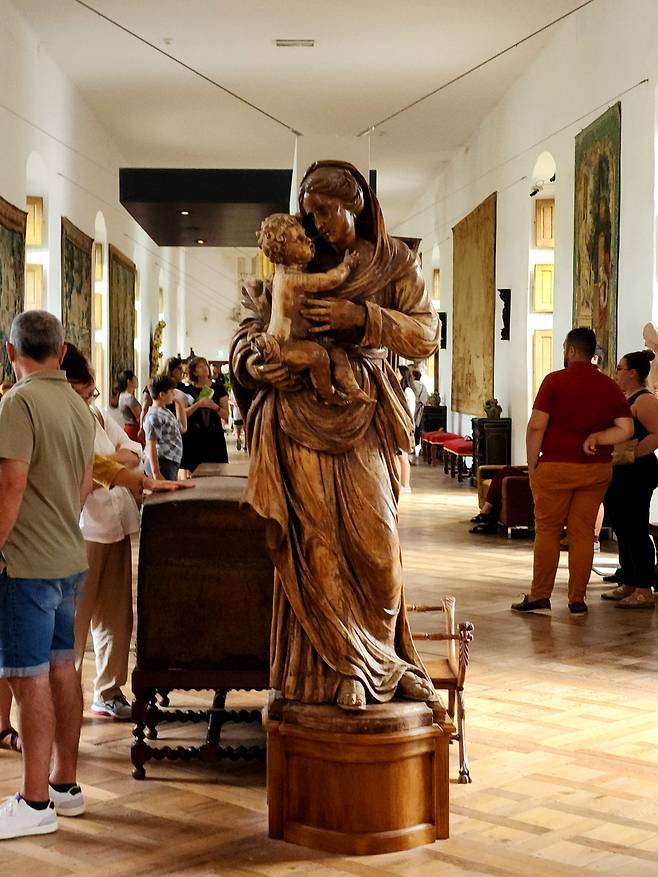 2층 메디시스갤러리