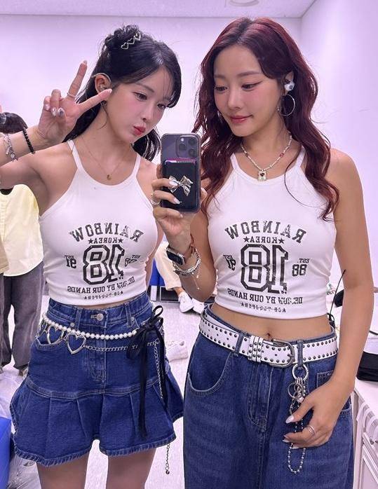 조현영과 고우리가 레인보우18 활동을 이어가고 있다. 고우리 SNS