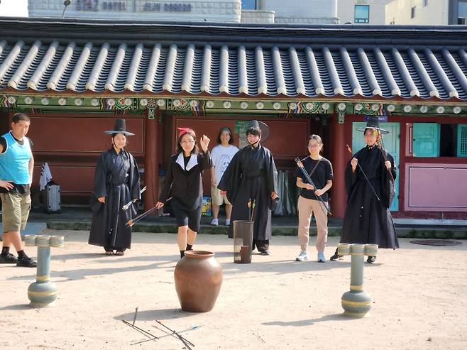 전통놀이 체험. (제주관광공사 제공)