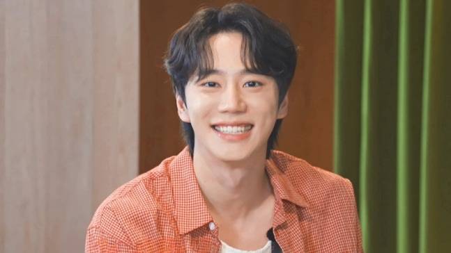 가수 겸 배우 이준영이 과거 연애에 대해 고백했다./사진=KBS 웹 예능 '고소영의 펍스토랑'