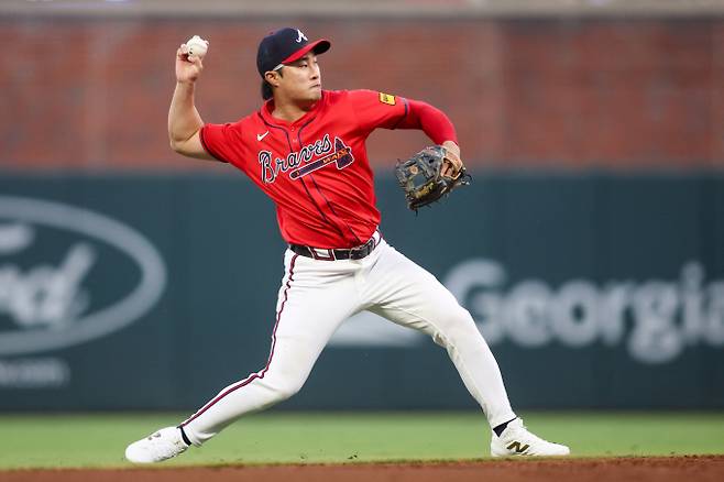 애틀랜타 브레이브스 김하성이 시즌 첫 3안타에 성공하며 맹타를 휘둘렀다. 사진은 애틀랜타에서 활약 중인 김하성의 모습. /사진=로이터