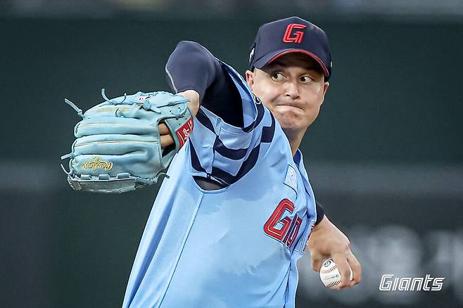 ▲ 롯데에서 퇴출된 뒤 마이너리그 무대에서 좋은 활약을 보여주고 있는 터커 데이비슨 ⓒ롯데 자이언츠