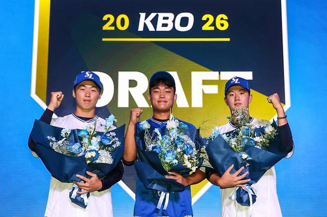 2026 신인 드래프트에서 삼성의 1~3순위로 뽑힌 이호범-김상호-장찬희. 삼성 제공