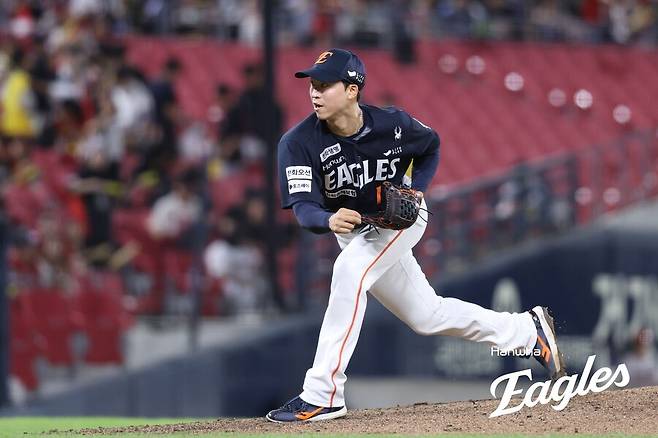 ▲ 엄상백은 9월 들어 평균자책점 0을 기록하며 한화 포스트시즌 전략에 새로운 가능성을 제시하고 있다 ⓒ한화이글스