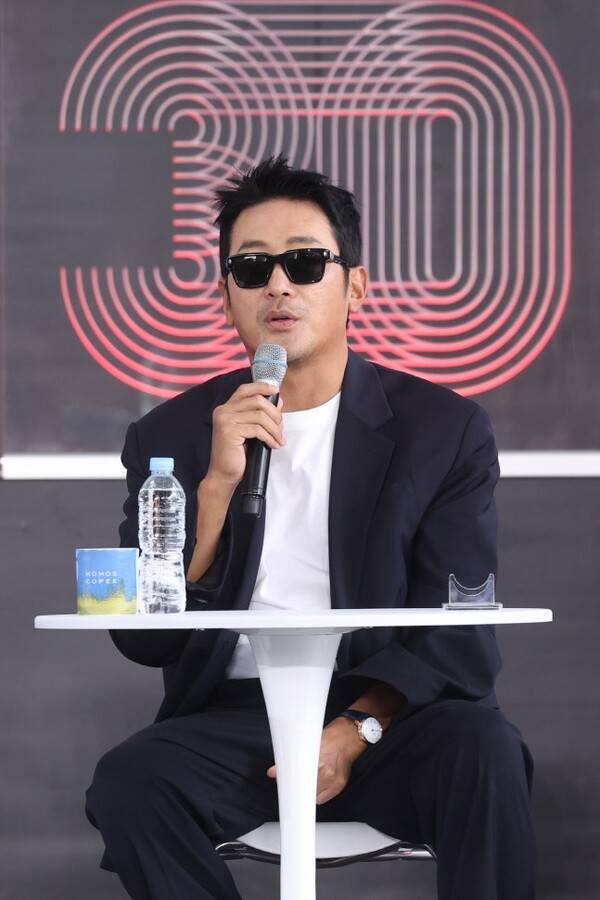 영화 '윗집 사람들'의 하정우 감독 ⓒ연합뉴스