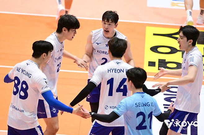 2025 여수-NH농협컵 프로배구대회 남자부 준결승에서 남자배구 삼성화재를 세트 스코어 3-2로 꺾은 대한항공. (사진=KOVO 제공). 2025.09.19. *재판매 및 DB 금지