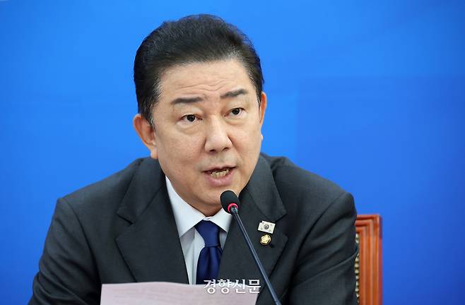 김병기 더불어민주당 원내대표가 21일 국회에서 취임 100일 기자간담회를 하고 있다. 권도현 기자