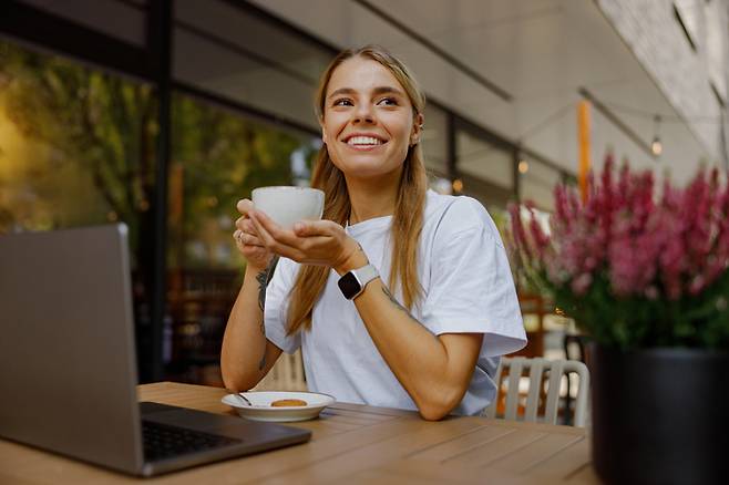 하루 2~3잔 정도의 커피는 집중력과 운동 능력을 높이고, 대사 촉진과 피로 회복에도 긍정적인 효과를 준다. 사진=게티이미지뱅크