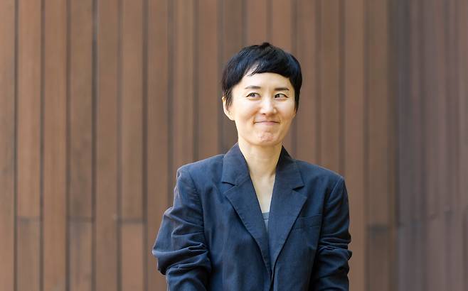 자신이 창업한 퍼블리를 퇴사한 박소령 대표에게 실패한 이유를 묻자 이렇게 답했다. “첫째, 내가 뭘 원하는지 모르는 채 의사 결정을 해서. 둘째, 욕먹기를 두려워한 칭찬 중독자라서. 셋째, 가격과 사업 모델을 건드리지 않고 기우제 지내듯 구독자 늘기만을 기다려서.”/김지호 기자