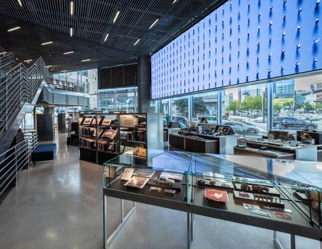 현대자동차가 24일 재개관하는 현대차 브랜드 최초의 체험 공간인 '현대 모터스튜디오 서울'의 모습. 현대차·기아 커뮤니케이션센터 제공