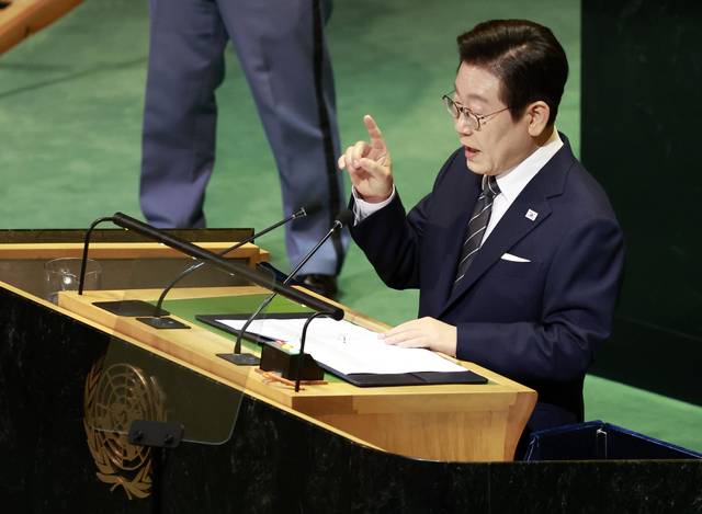 이재명 대통령이 9월 23일(현지시간) 미국 뉴욕 유엔본부 총회장에서 기조연설을 하고 있다.<연합뉴스 사진>
