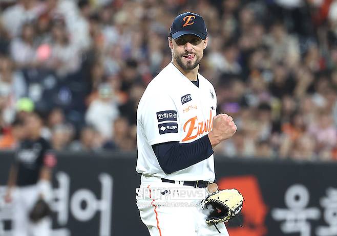 ▲ 한화가 역전 우승의 기적을 타진하는 가운데 중요한 첫 경기를 책임지는 라이언 와이스 ⓒ곽혜미 기자