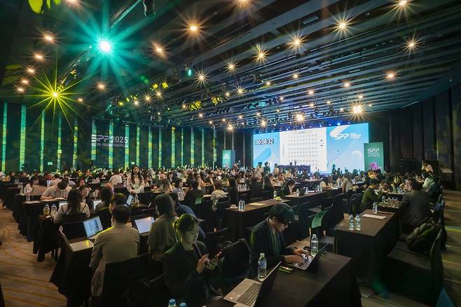 현장 참가자들은 K-콘텐츠의 영향력, 그리고 짧은 시간 안에 가능한 많은 기업들을 만날 수 있는 커리큘럼을 장점으로 꼽았다 / 출처=IT동아