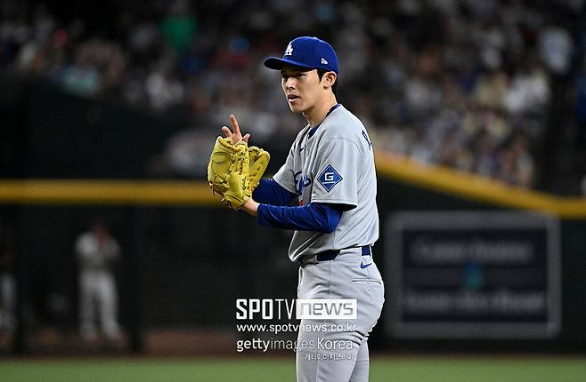 ▲ 25일(한국시간) 애리조나와 경기에서 불펜 투수로 복귀전을 치른 사사키 로키.