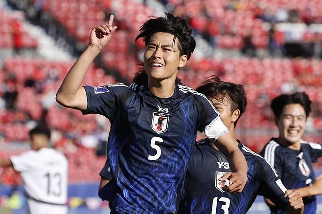 ▲ 28일 칠레 산티아고 훌리오 마르티네스 프라다노스에서 일본과 이집트의 2025 FIFA U-20 월드컵 조별리그 첫 경기가 열렸다. 일본은 전반과 후반 한 차례씩 득점에 성공하며 이집트를 2-0으로 꺾었다. ⓒ 연합뉴스/EPA