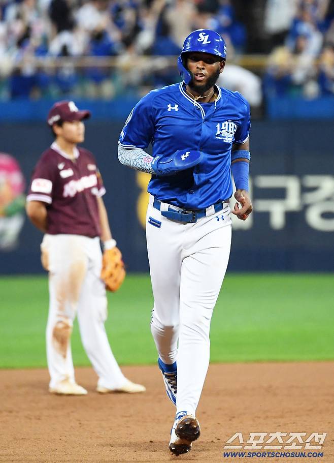 25일 대구 라이온즈파크에서 열린 삼성 라이온즈와 키움 히어로즈 경기. 5회말 1사 3루 삼성 디아즈가 적시타를 날리며 단일 시즌 최다 타점 신기록을 달성했다. 대구=박재만 기자 pjm@sportschosun.com/2025.09.25/