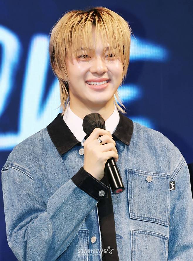 싱글 '리브 미 위드 유어 러브'(LEAVE ME WITH YOUR LOVE)를 발매하며 한국데뷔를 앞둔 태국의 '국민 아들' 가수 겸 배우 누뉴 차와린(Nunew Chawarin)이 29일 오후 서울 강남구 역삼동 라움아트센터에서 진행된 기자간담회에서 인사말을 하고 있다. 누뉴는 오는 10월 1일 쇼케이스를 열고 데뷔한다. /사진=이동훈 photoguy@