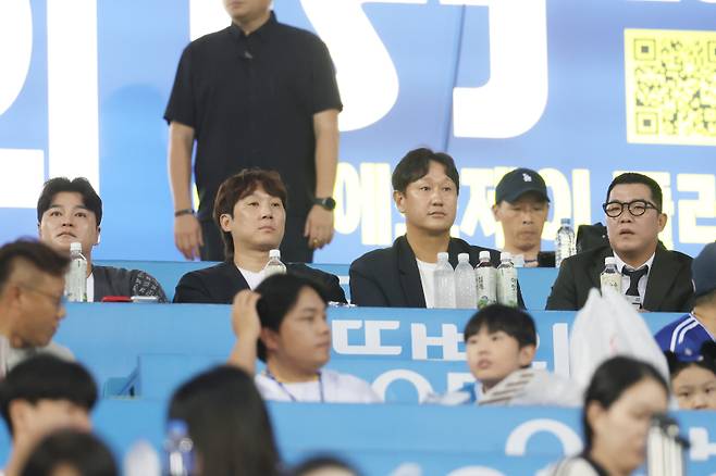 30일 오승환 은퇴경기를 보러 대구를 찾은 82년생 황금세대들. 삼성 제공