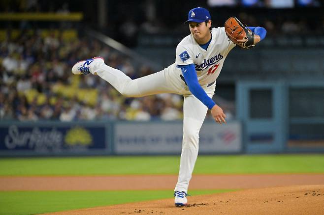 투수 오타니 쇼헤이가 포스트시즌 무대에 첫선을 보일 예정이다. 사진은 다저스에서 활약 중인 오타니의 모습. /사진=로이터