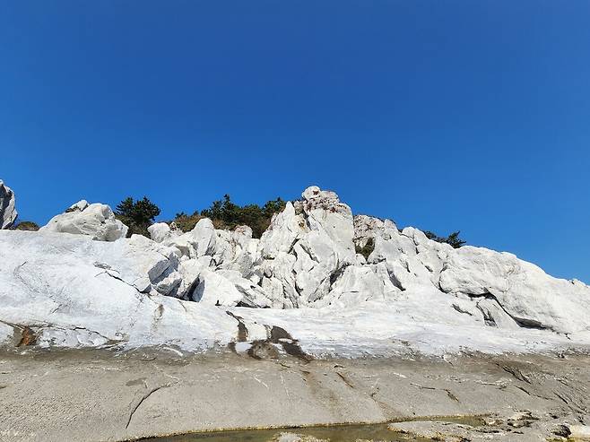 ▲ 인천 옹진군 소청도 분바위 모습. /사진제공=인천시
