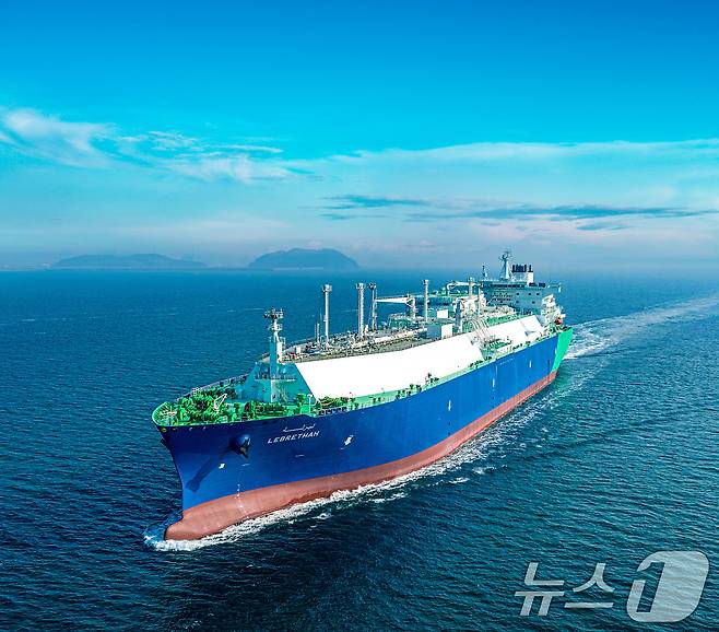 사진은 ‘레브레사(LEBRETHAH)’호 운항 모습. (한화오션 제공. 재판매 및 DB 금지) 2025.2.20/뉴스1