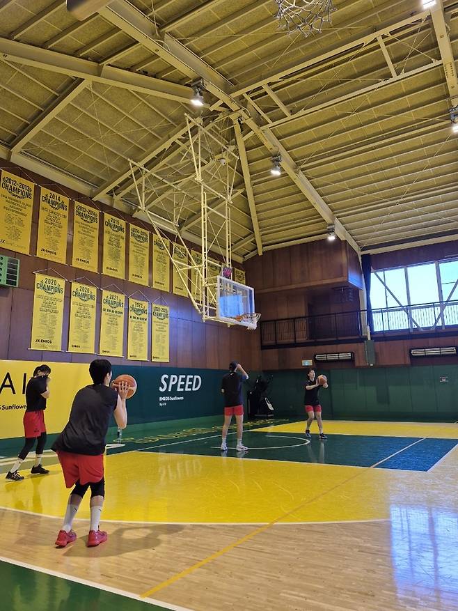 일본 지바현 가시와시(柏市)에서 전지훈련 중인 BNK 썸 선수들. 사진 | WKBL