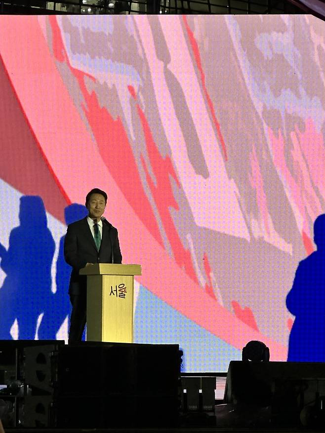 제5회 서울도시건축비엔날레 개막식에서 개막선언하고 있는 오세훈 서울시장 / 사진=권효정 여행+기자