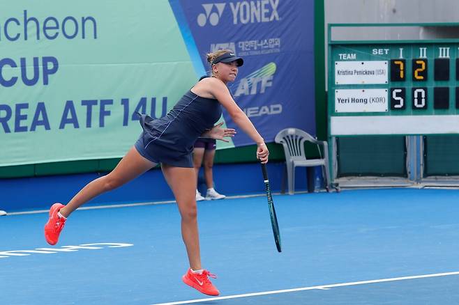 이서아의 결승 상대인 세계 여자 주니어 3위 페니코바