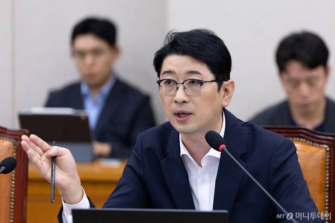 (서울=뉴스1) 이승배 기자 = 10일 서울 여의도 국회에서 열린 제429회국회(정기회) 법제사법위원회 제3차 전체회의에서 주진우 국민의힘 의원이 발언하고 있다. 2025.9.10/뉴스1 Copyright (C) 뉴스1. All rights reserved. 무단 전재 및 재배포, AI학습 이용 금지. /사진=(서울=뉴스1) 이승배 기자