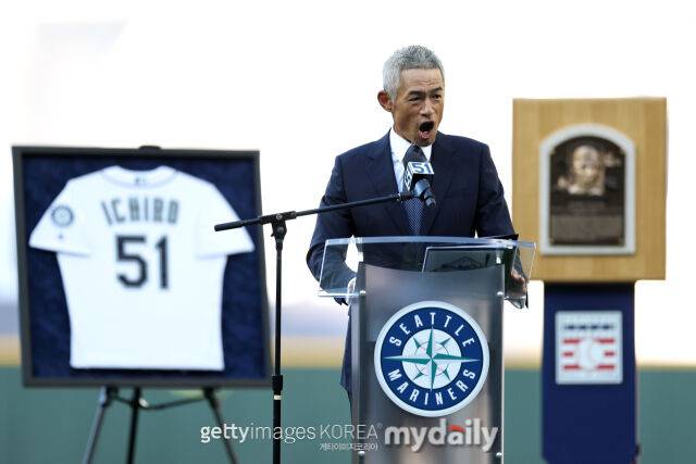 시애틀 매리너스 이치로 스즈키가 영구 결번식에 나섰다./게티이미지코리아