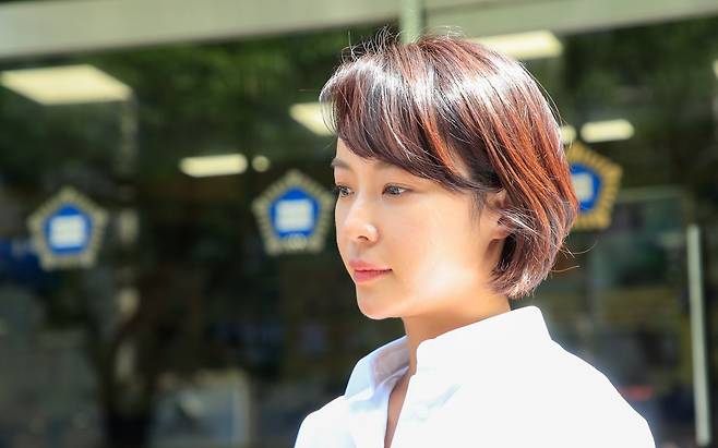 배우 황정음이 자신이 실소유한 기획사 자금 43억 원을 횡령한 혐의로 징역 2년·집행유예 4년을 선고받았고, 항소 포기로 형이 확정됐다. 사진제공|뉴시스