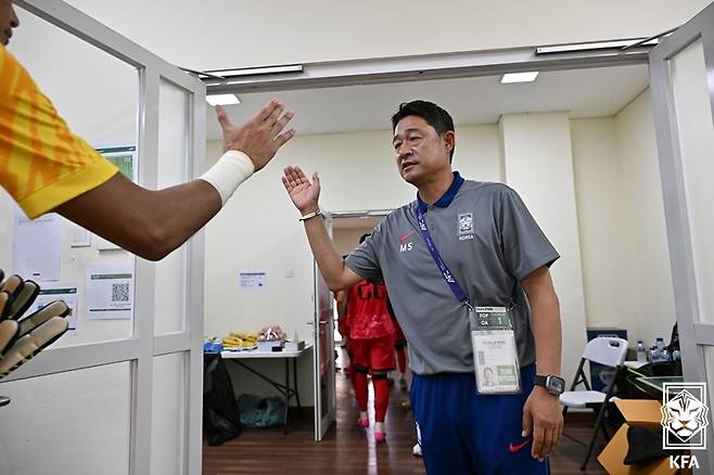 이민성 감독이 이끄는 한국 U22 대표팀이 사우디아라비아로 전지훈련을 떠났다.(대한축구협회 제공)