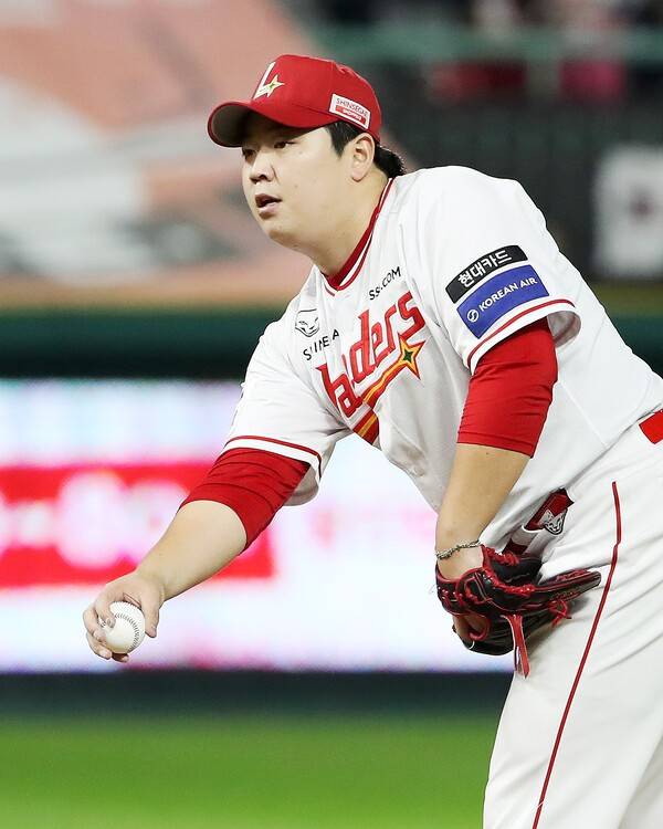 KBO리그 SSG 랜더스 투수 이로운. /사진=SSG 랜더스