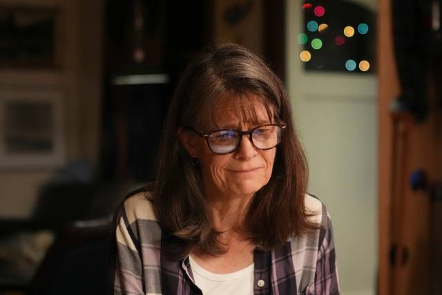 메리 E 브렁코 노벨 생리의학상 공동 수상자가 감격스러운 표정을 짓고 있다. AP연합뉴스